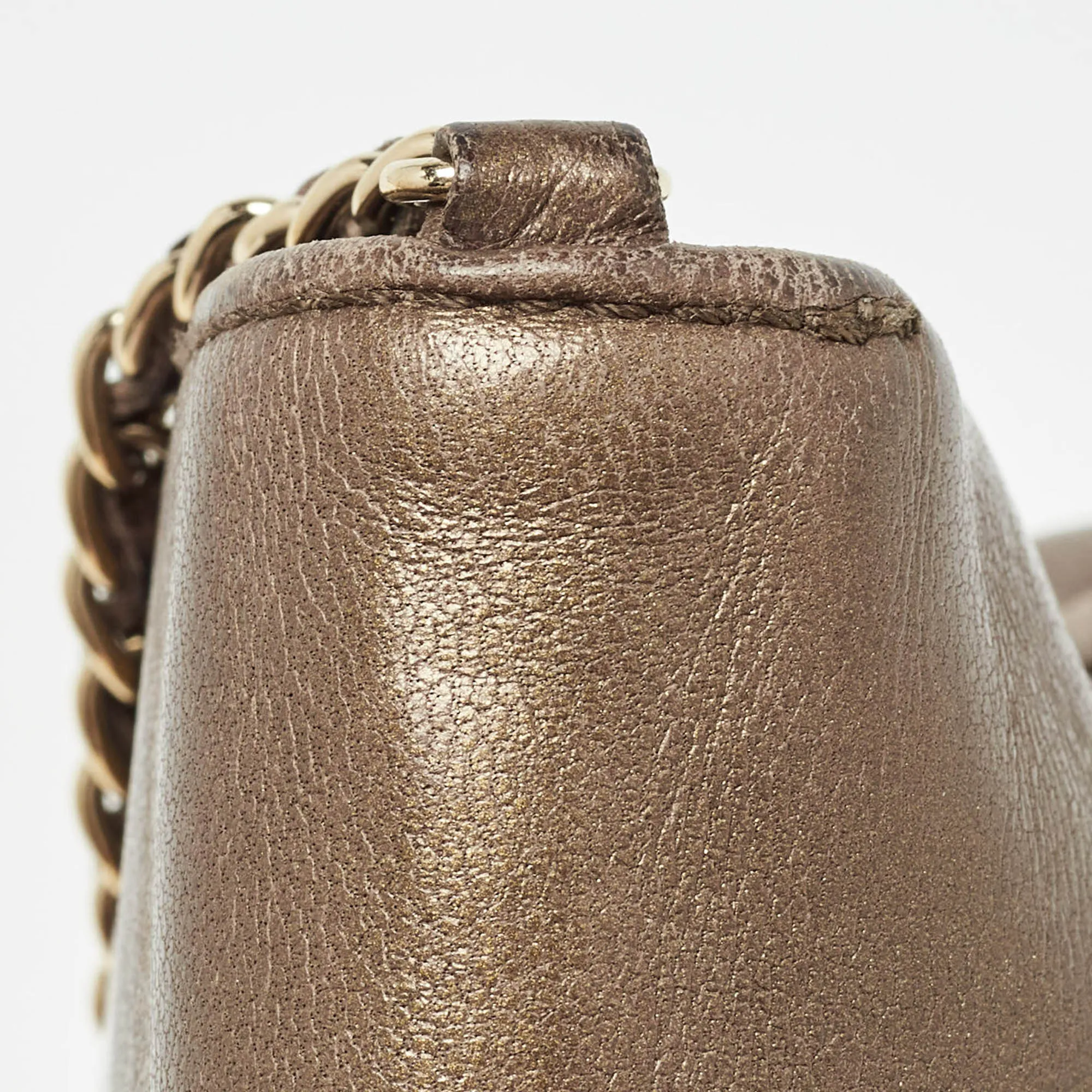 CHANEL Olive Green Quilted Leather Reissue Lock Chain Clutch