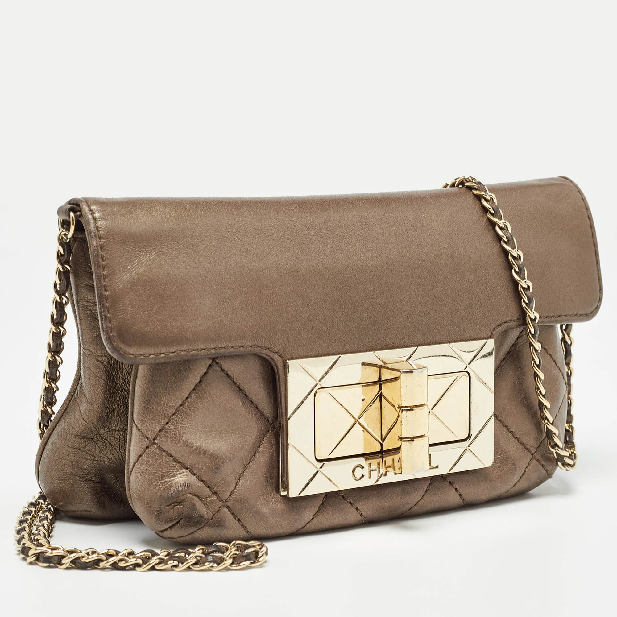 CHANEL Olive Green Quilted Leather Reissue Lock Chain Clutch