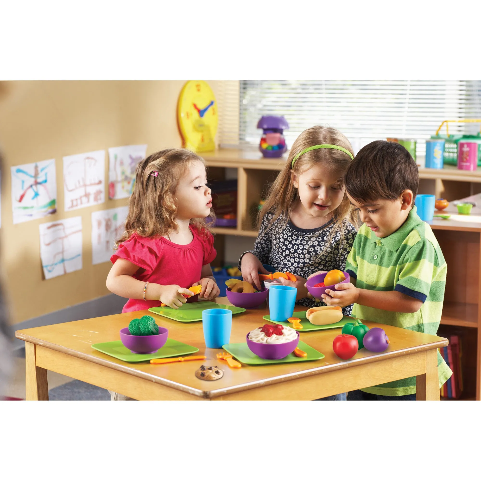Learning Resources New Sprouts Play Food Set - Classroom Assortment in Large Tote