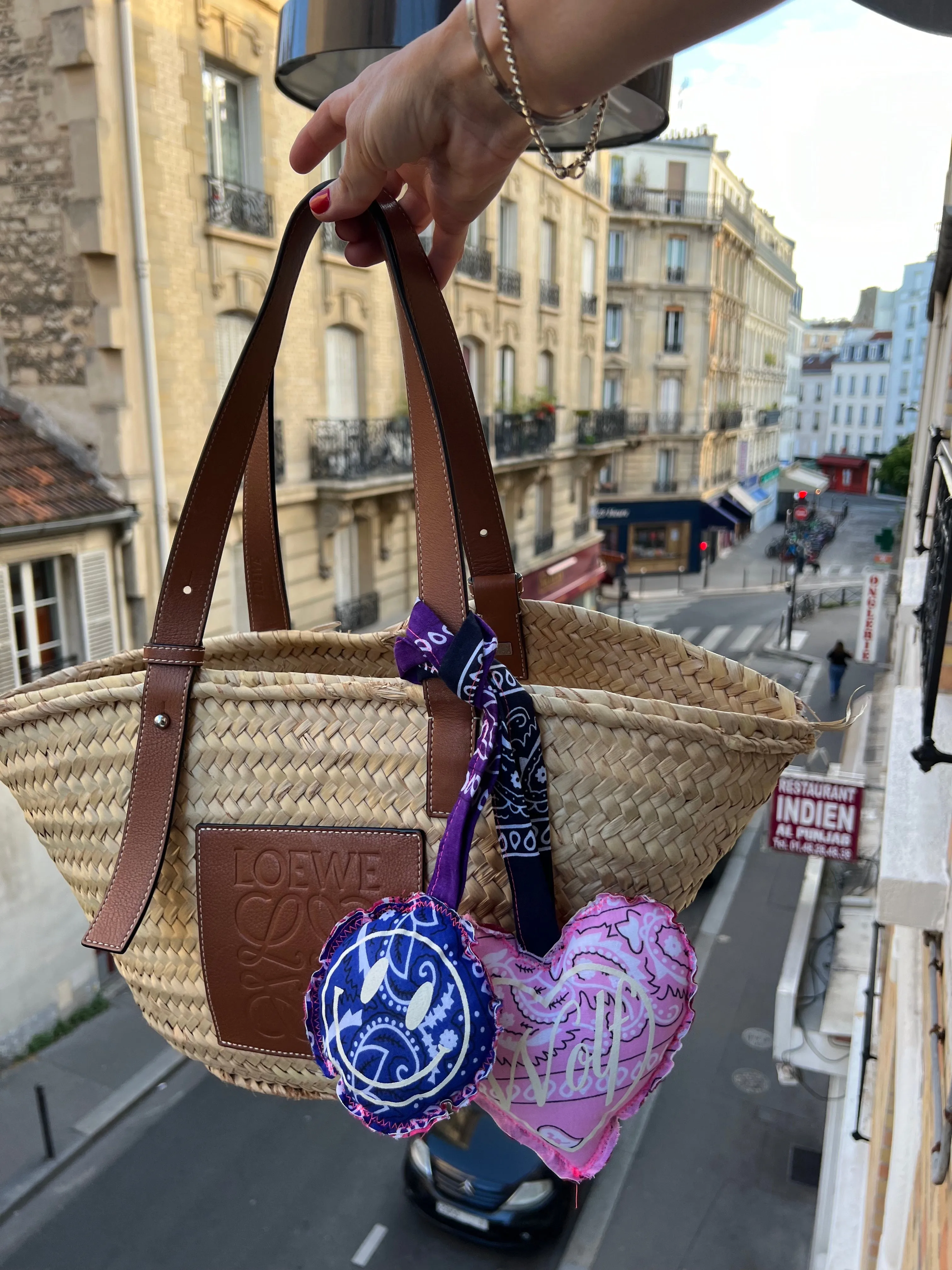 LOVE keycharm lila