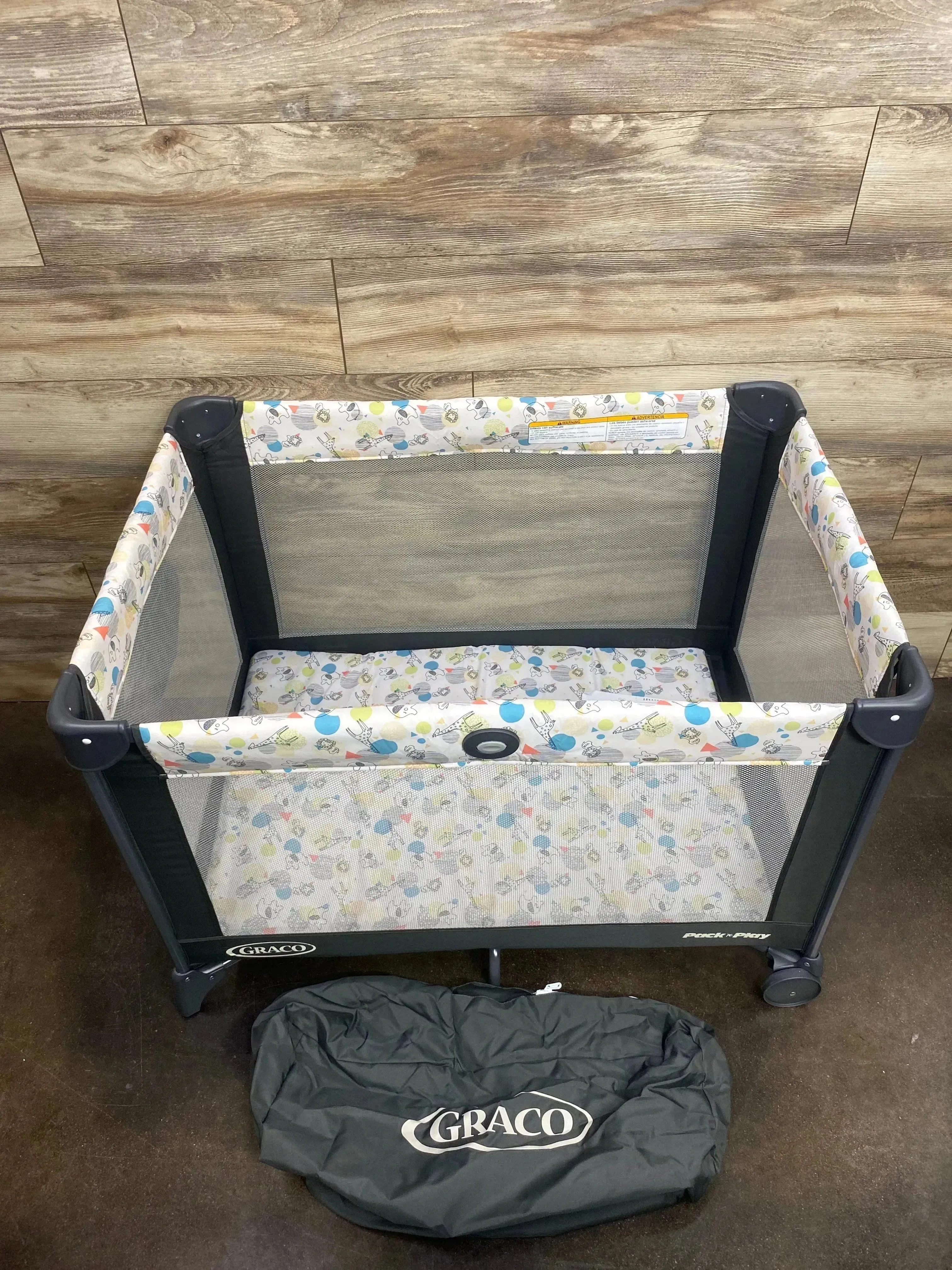 NEW Graco Pack 'n Play Portable Playard in Carnival