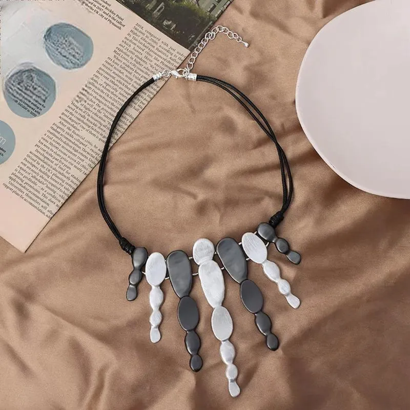 New in Vintage Statement Alloy Suspension Pendant Collares Gothic Necklace for Women
