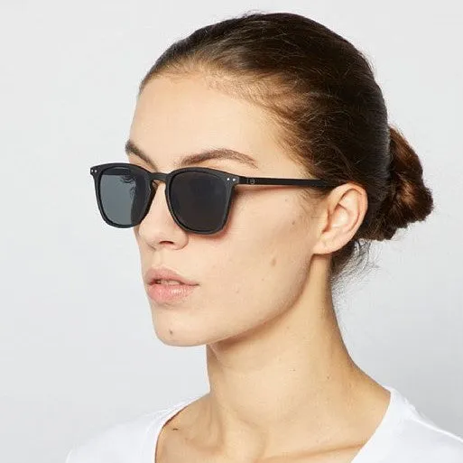 Sunglasses Unisex Frame E in Black